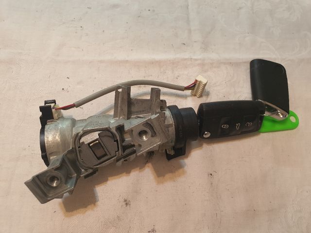 bontott VW GOLF VII Gyújtáskapcsoló Házzal