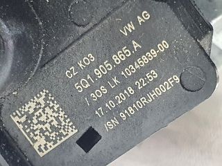 bontott VW GOLF VII Gyújtáskapcsoló Házzal