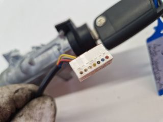 bontott VW GOLF VII Gyújtáskapcsoló Házzal