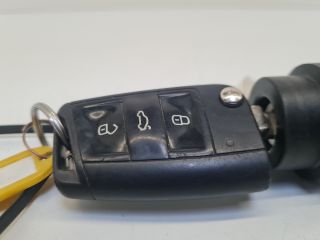 bontott VW GOLF VII Gyújtáskapcsoló Házzal