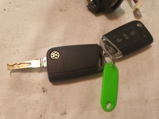 bontott VW GOLF VII Gyújtáskapcsoló Házzal