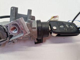 bontott VW GOLF VII Gyújtáskapcsoló Házzal