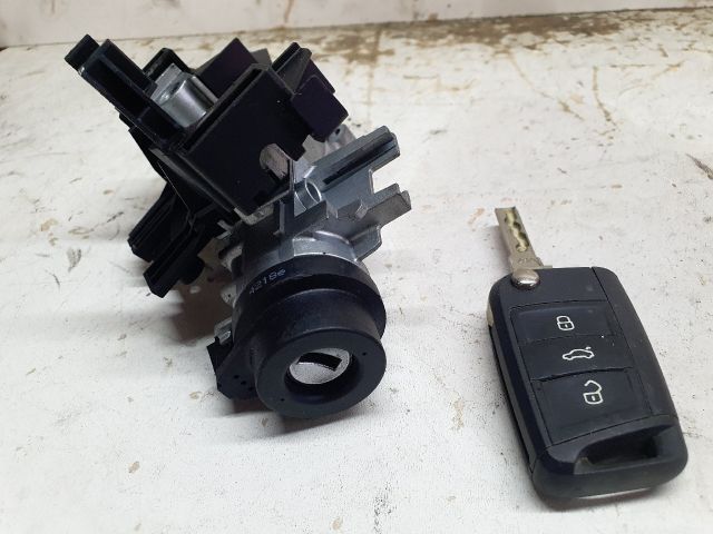bontott VW GOLF VII Gyújtáskapcsoló Házzal