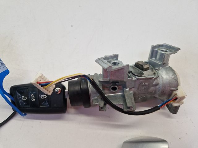 bontott VW GOLF VII Gyújtáskapcsoló Házzal