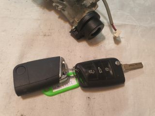 bontott VW GOLF VII Gyújtáskapcsoló Házzal