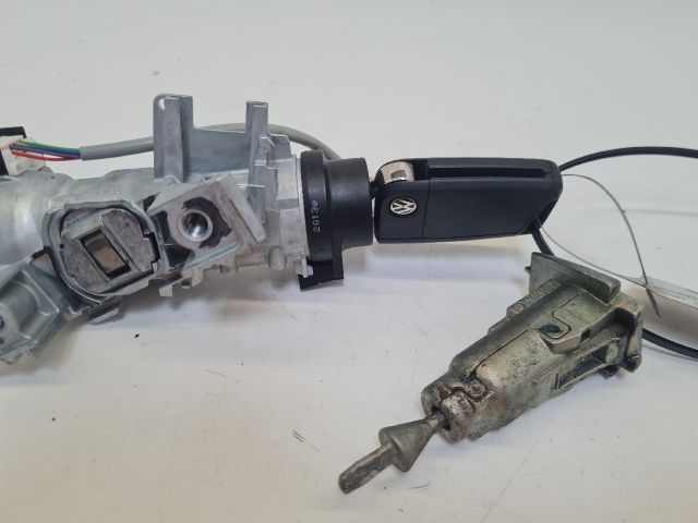 bontott VW GOLF VII Gyújtáskapcsoló Házzal