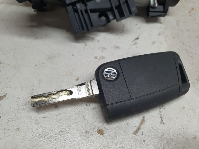 bontott VW GOLF VII Gyújtáskapcsoló Házzal