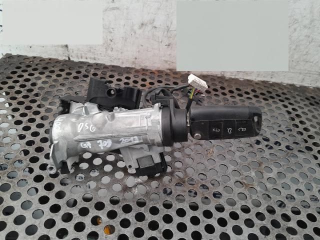 bontott VW GOLF VII Gyújtáskapcsoló