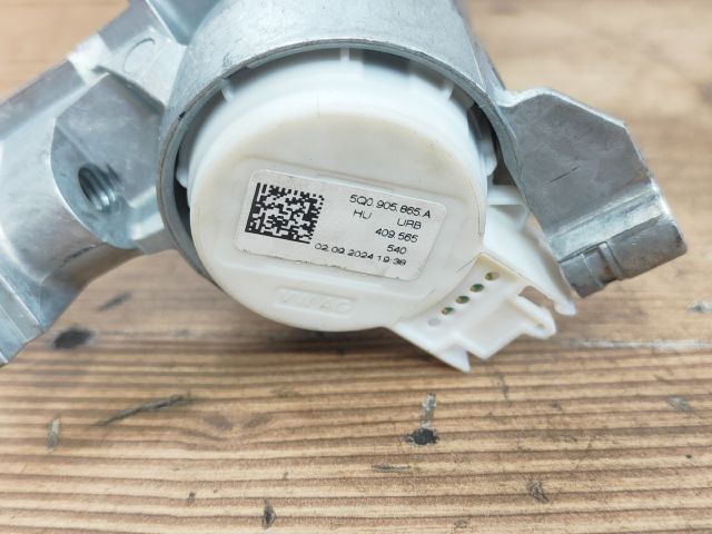 bontott VW GOLF VII Gyújtáskapcsoló