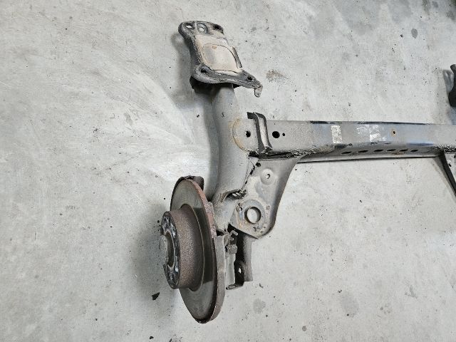 bontott VW GOLF VII Hátsó Híd (Tárcsafékes)