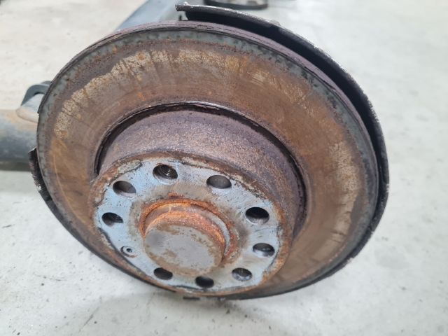 bontott VW GOLF VII Hátsó Híd (Tárcsafékes)