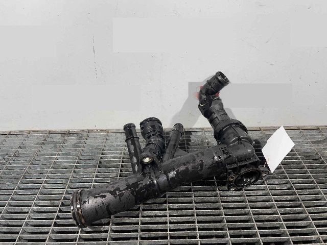 bontott VW GOLF VII Hengerfej Vízkivezető