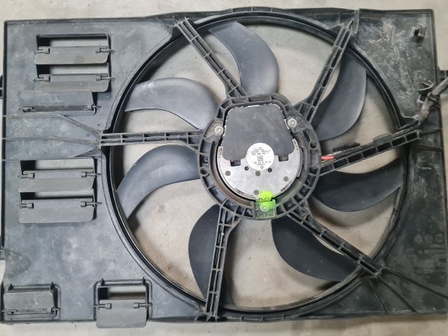 bontott VW GOLF VII Hűtőventilátor Keret