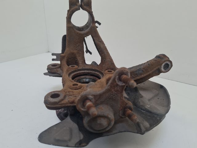 bontott VW GOLF VII Jobb első Csonkállvány Kerékaggyal