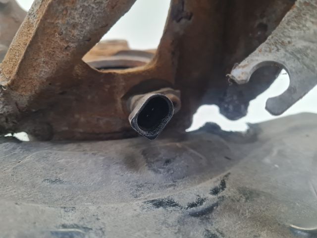 bontott VW GOLF VII Jobb első Csonkállvány Kerékaggyal