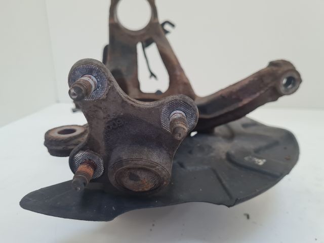 bontott VW GOLF VII Jobb első Csonkállvány Kerékaggyal