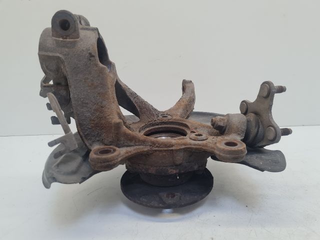 bontott VW GOLF VII Jobb első Csonkállvány Kerékaggyal