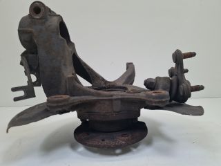 bontott VW GOLF VII Jobb első Csonkállvány Kerékaggyal