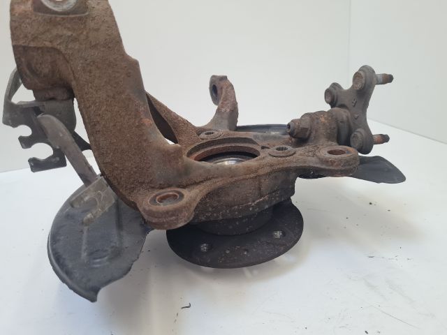 bontott VW GOLF VII Jobb első Csonkállvány Kerékaggyal