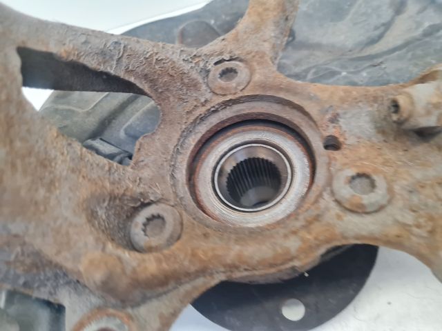 bontott VW GOLF VII Jobb első Csonkállvány Kerékaggyal