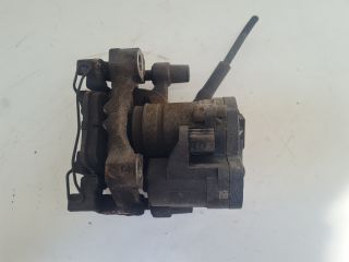 bontott VW GOLF VII Jobb első Féknyereg Munkahengerrel