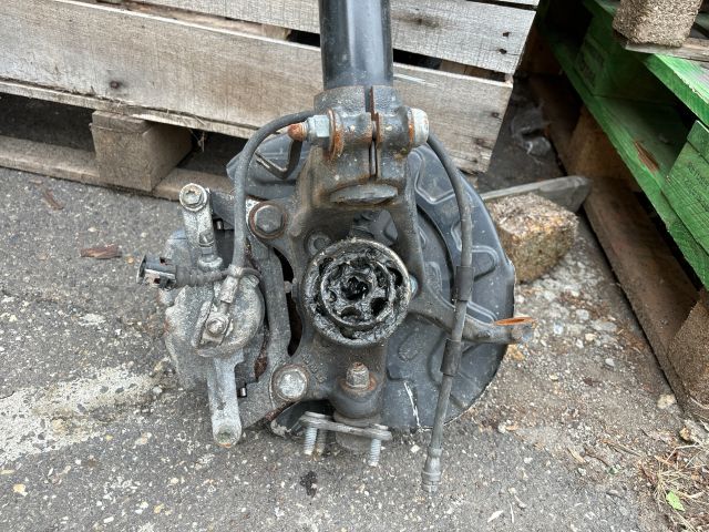 bontott VW GOLF VII Jobb első Gólyaláb (Lengécsillapító, Rugó)