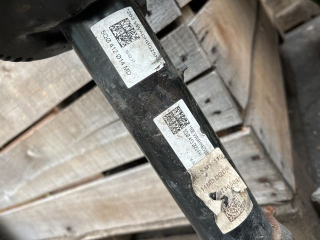 bontott VW GOLF VII Jobb első Gólyaláb (Lengécsillapító, Rugó)