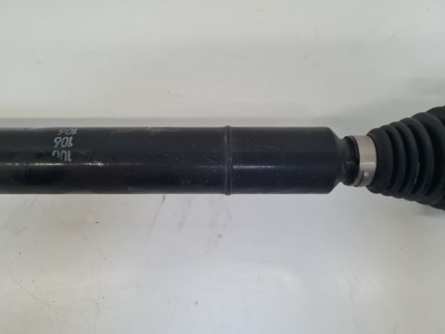 bontott VW GOLF VII Jobb Féltengely