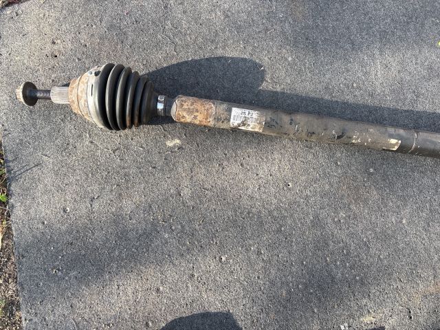 bontott VW GOLF VII Jobb Féltengely