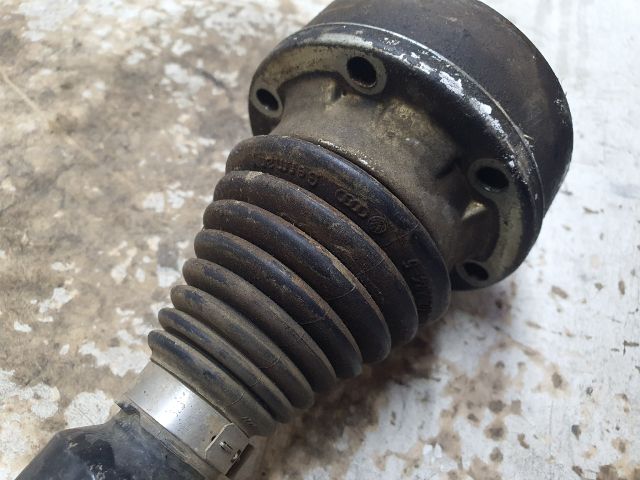 bontott VW GOLF VII Jobb Féltengely