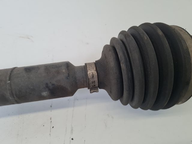 bontott VW GOLF VII Jobb Féltengely