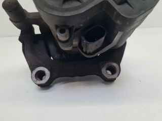 bontott VW GOLF VII Jobb hátsó Féknyereg Munkahengerrel