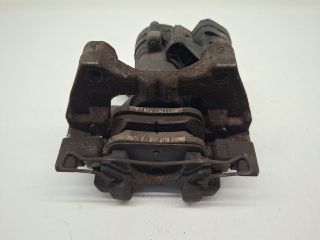 bontott VW GOLF VII Jobb hátsó Féknyereg Munkahengerrel