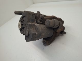 bontott VW GOLF VII Jobb hátsó Féknyereg Munkahengerrel