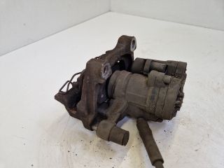 bontott VW GOLF VII Jobb hátsó Féknyereg Munkahengerrel