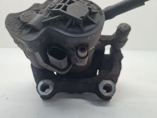 bontott VW GOLF VII Jobb hátsó Féknyereg Munkahengerrel