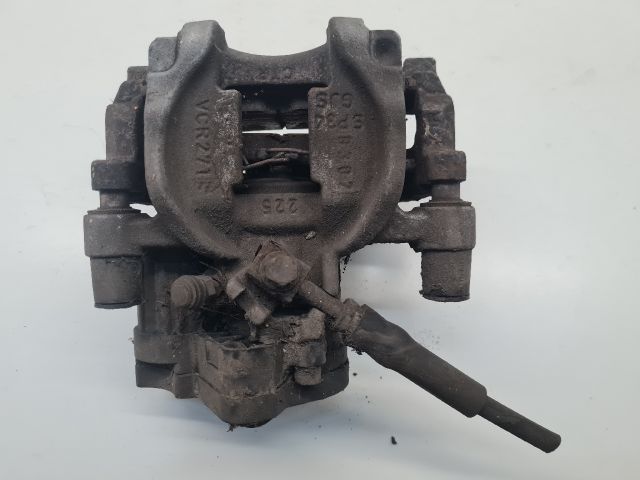 bontott VW GOLF VII Jobb hátsó Féknyereg Munkahengerrel