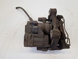 bontott VW GOLF VII Jobb hátsó Féknyereg Munkahengerrel