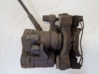 bontott VW GOLF VII Jobb hátsó Féknyereg Munkahengerrel