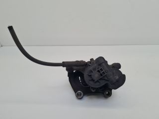 bontott VW GOLF VII Jobb hátsó Féknyereg Munkahengerrel