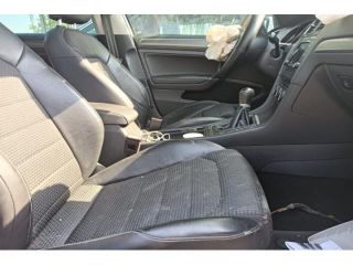 bontott VW GOLF VII Jobb hátsó Rugó