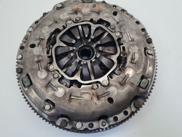 bontott VW GOLF VII Kettős tömegű Lendkerék