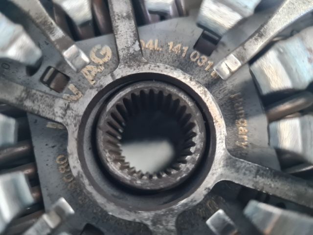 bontott VW GOLF VII Kettős tömegű Lendkerék