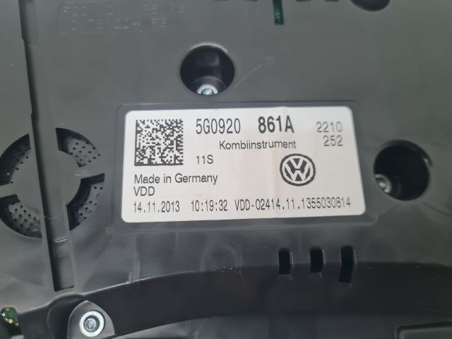 bontott VW GOLF VII Kilométeróra