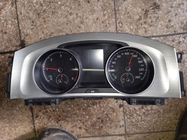 bontott VW GOLF VII Kilométeróra