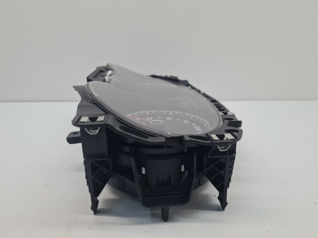 bontott VW GOLF VII Kilométeróra