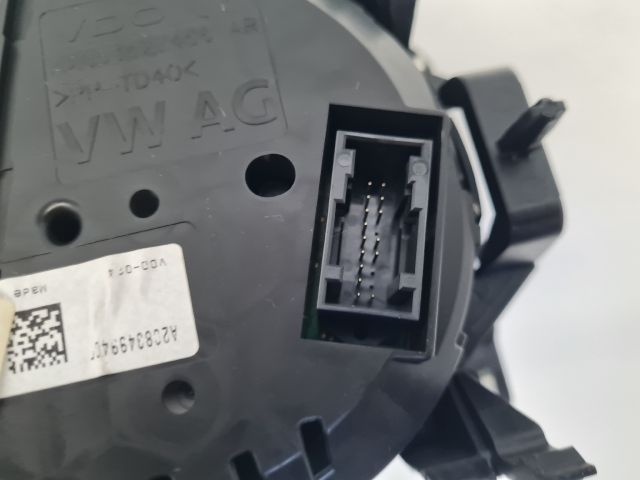 bontott VW GOLF VII Kilométeróra