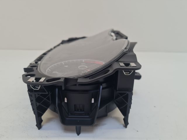 bontott VW GOLF VII Kilométeróra