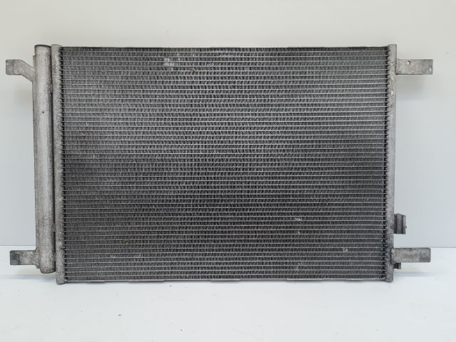 bontott VW GOLF VII Klímahűtő Radiátor