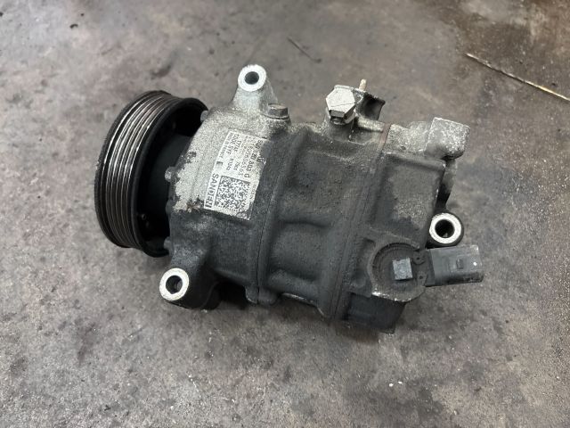 bontott VW GOLF VII Klímakompresszor